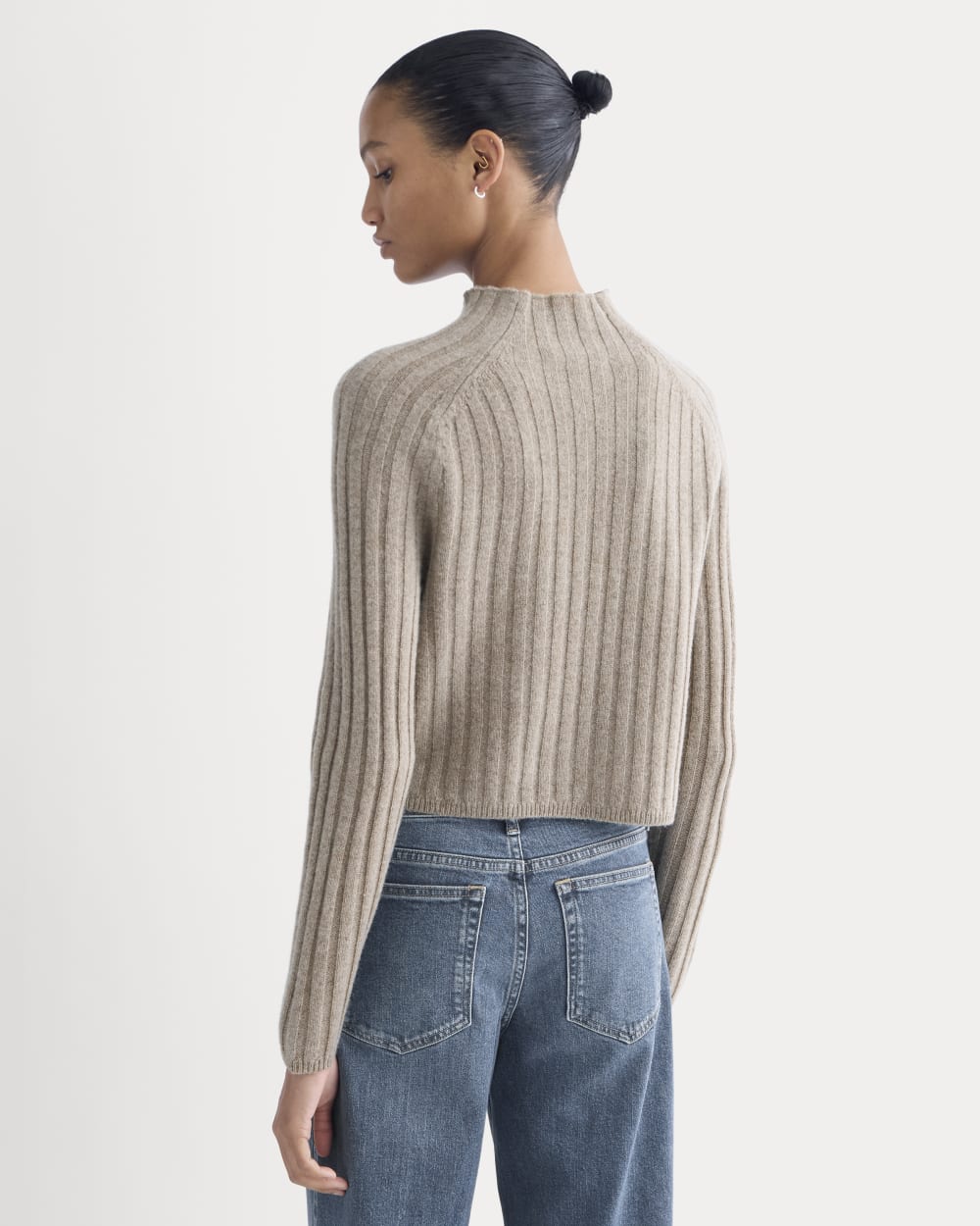 Funnel-Neck Cropped Sweater in Wool Cashmere | Oatmeal