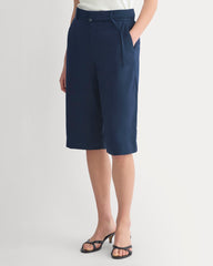 Long Tailored Short in Stretch Linen | Navy